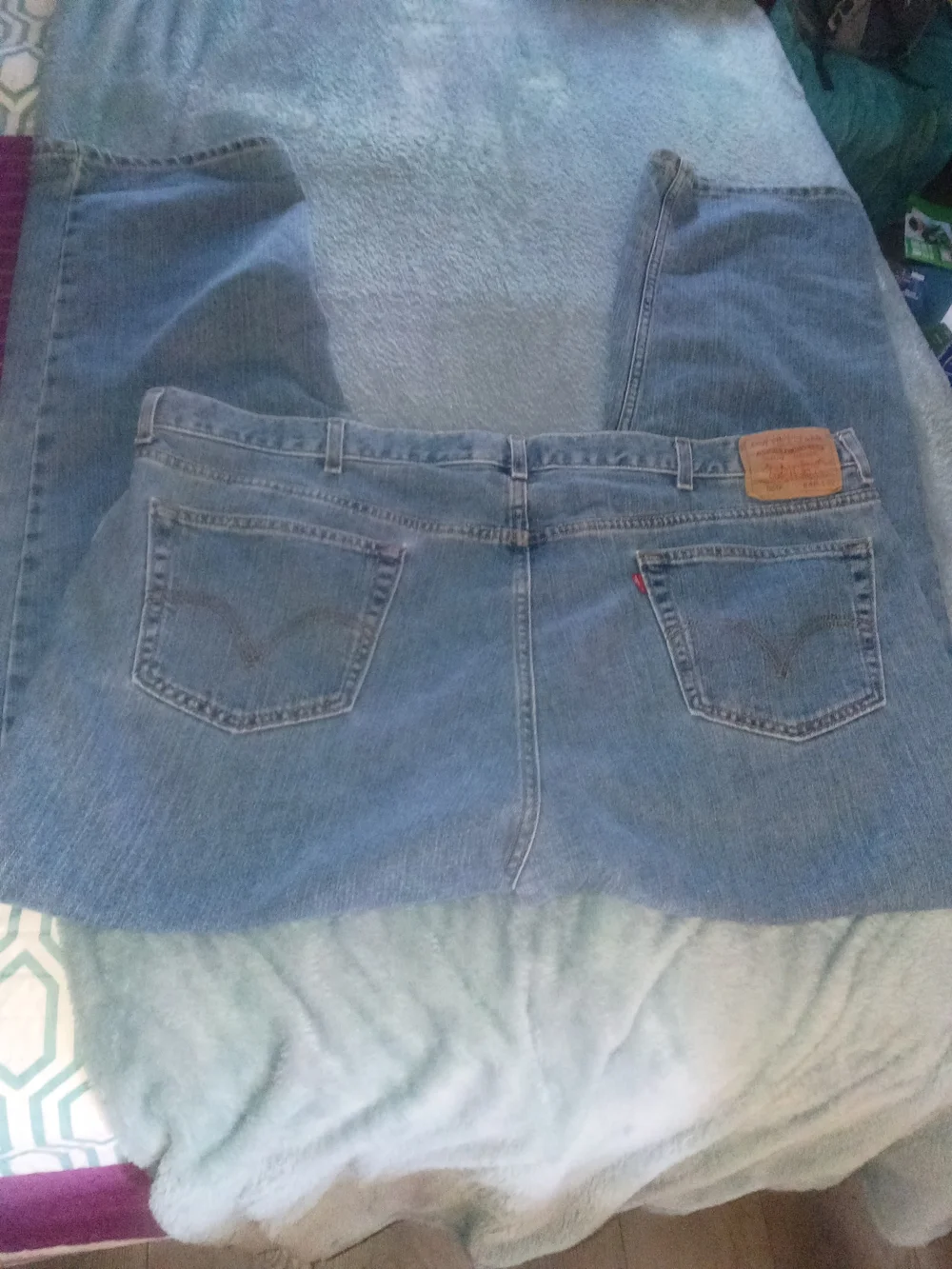 Levi's Men's Light Blue Relaxed Fit Jeans